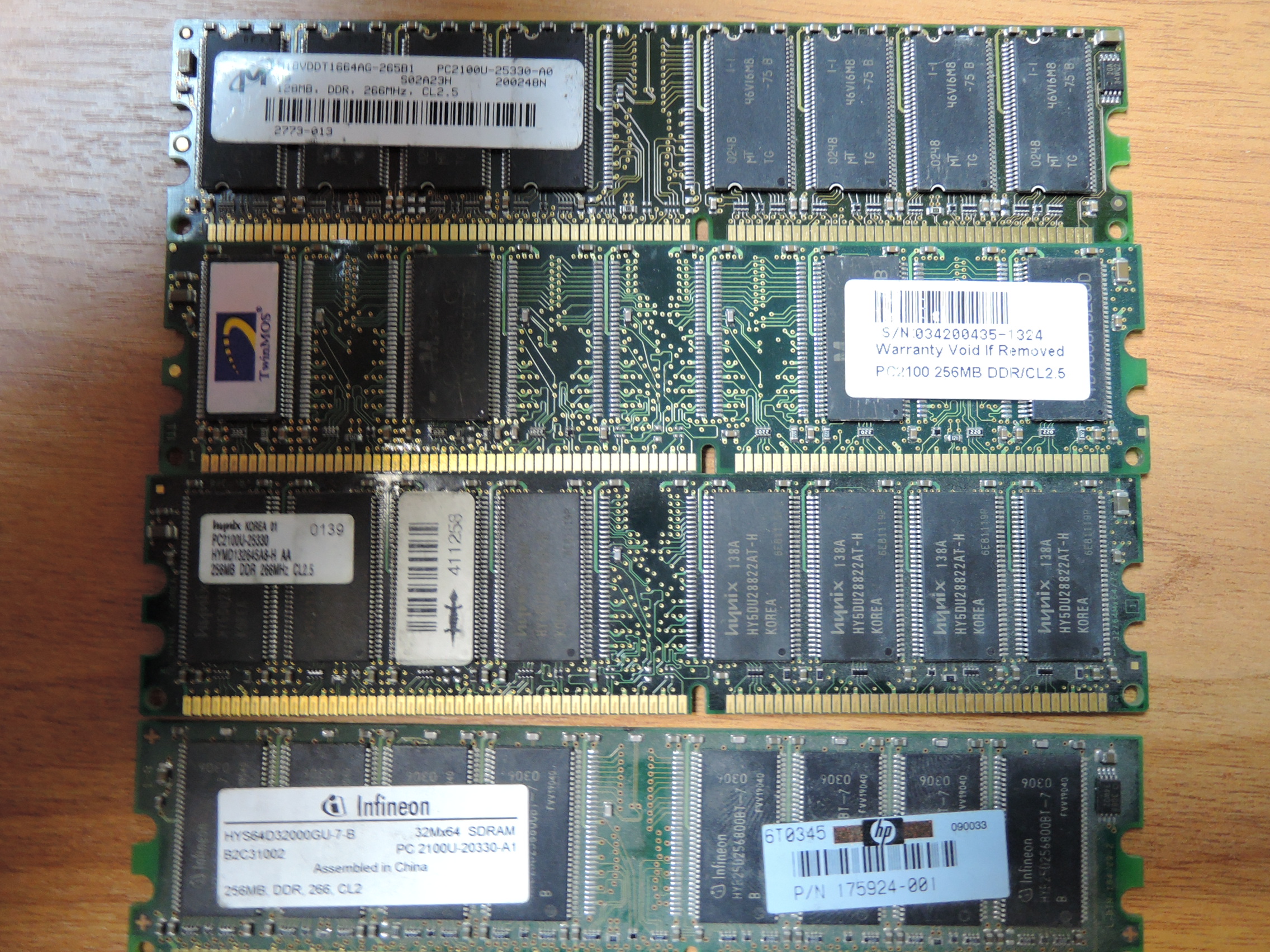 Оперативная память DDR1  