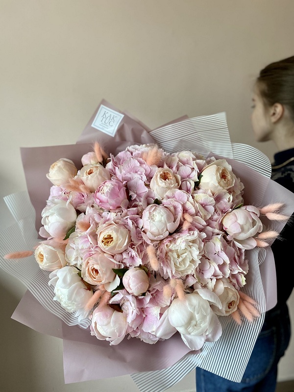 Букеты цветов с доставкой в Москве – идеальный выбор для современного человека